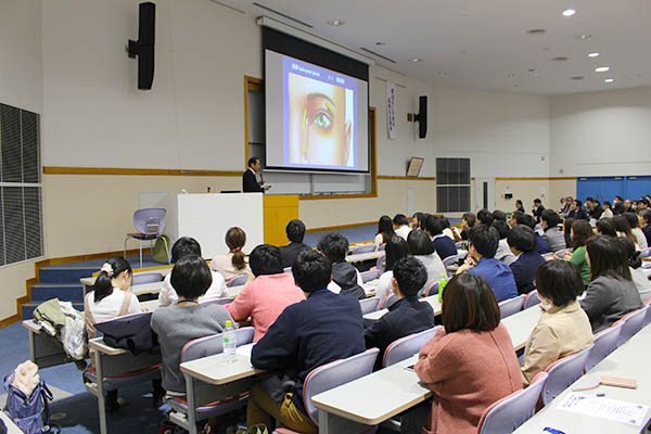 渡辺学部長の最終記念講義