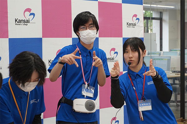 Photo12