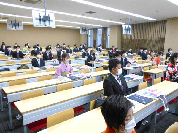 卒業証書学位記授与式の様子