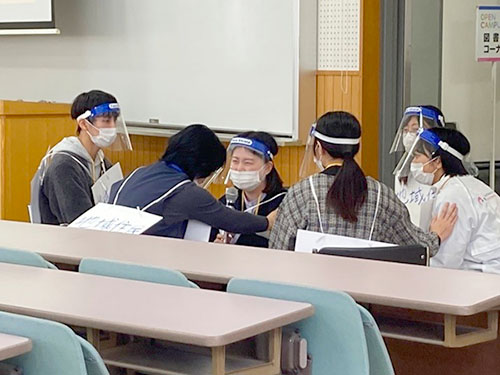 「輪になろう会」学生と教員ともに実践！