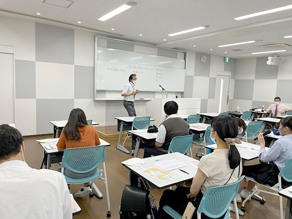 馬野先生の講義の様子