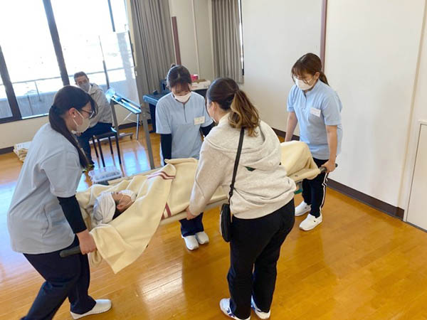 赤十字救急法基礎講習・救急院養成講習の様子