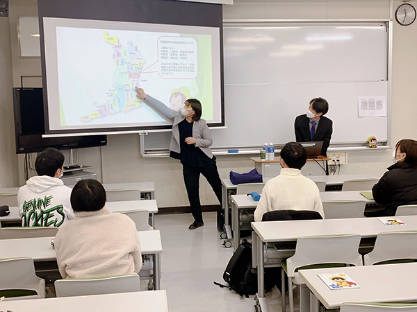 学内合同説明会の様子